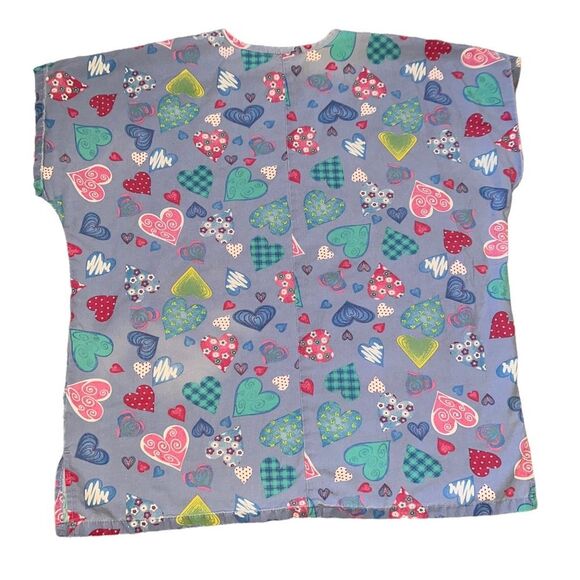 J.I.J. Scrubs Blue Hearts V Neck Scrub Top Pockets Pink Green - Picture 2 of 7